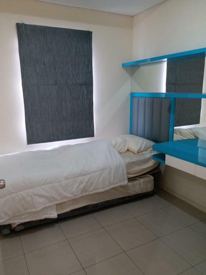 Apartment Cosmo Terrace Giacarta Esterno foto